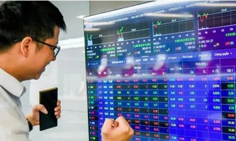 Chuyên gia: VN-Index lên đỉnh nhưng định giá vẫn “rẻ”, nhiều cổ phiếu vẫn còn cách xa đỉnh 2025