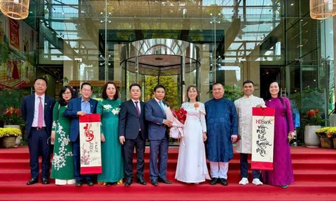 Khai xuân khởi sắc: Từ tiếng cồng HOSE đến nhịp kết nối toàn cầu