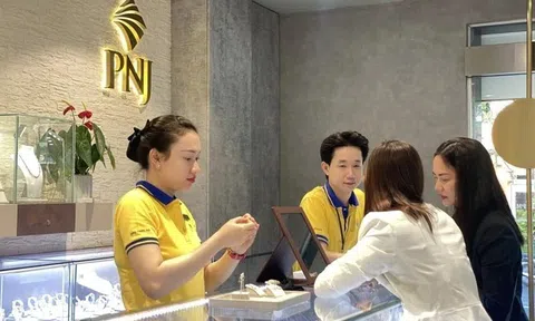 'Sốt' cổ phiếu nhà vàng trong ngày Vía Thần tài