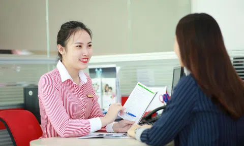 Năm 2025, thu nhập của nhân viên ngân hàng ra sao?