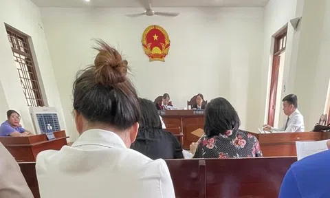 Mất nhà vì "giả cách"