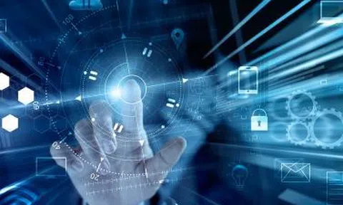 Chủ tịch Elcom gom thêm cổ phiếu khi giá giảm sâu