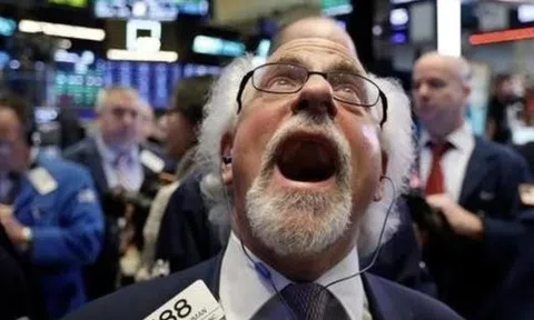 Khối ngoại thẳng tay bán ròng gần 1.800 tỷ đồng trong phiên VN-Index hồi phục, cổ phiếu nào bị "xả" mạnh nhất?