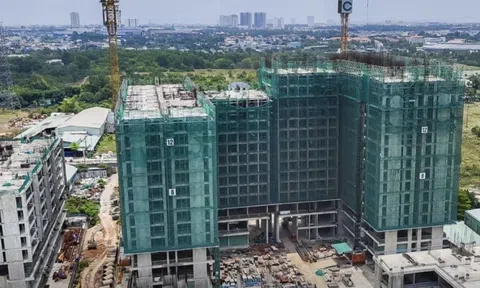 Làm sao người thu nhập thấp mua nhà khi lãi suất tăng cao?