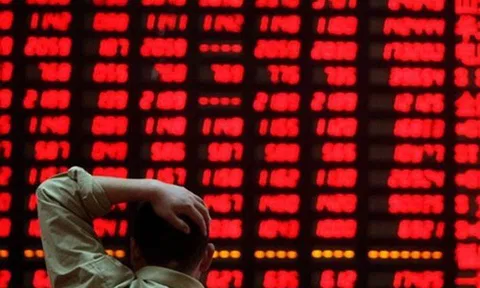 Bán tháo toàn thị trường, chứng khoán 'bay' 110 điểm