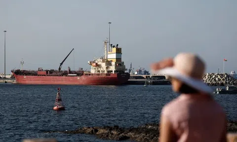 Cả thế giới 'thở phào' về giá dầu, chứng khoán