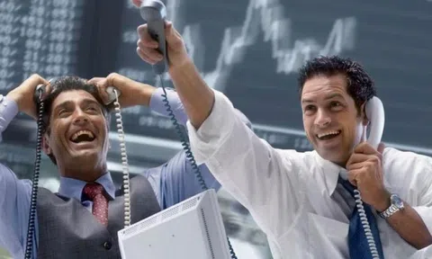 Phiên 10/3: Khối ngoại "tung" gần 1.200 tỷ đồng gom hai cổ phiếu bluechips