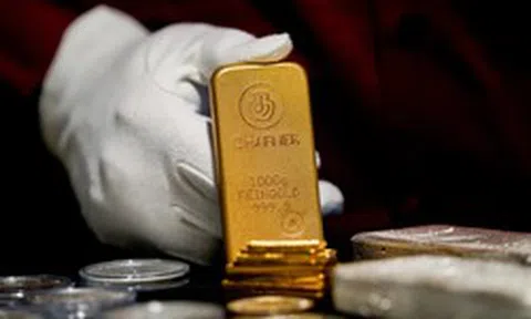 Gần 30 tấn vàng rời kho một tổ chức từ đầu tháng 3, điều gì đang xảy ra?