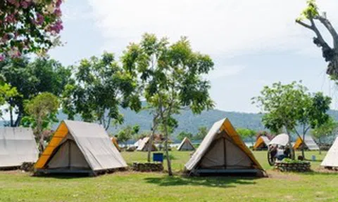 VIDEO: Ngẩn ngơ trước vẻ đẹp thơ mộng của "lá phổi xanh" Dầu Tiếng