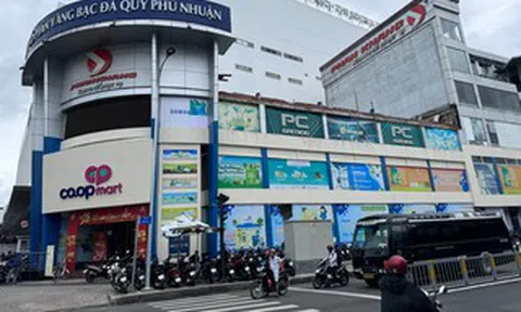 Bán lẻ điện máy: Sân chơi của vài "ông lớn"