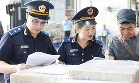 Xuất nhập khẩu tăng trưởng 2 con số; vi phạm thương mại vẫn diễn biến phức tạp