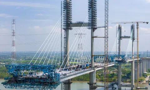 Cận cảnh cầu nối Cần Giờ với tỉnh Đồng Nai sắp hợp long