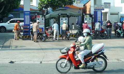 Phát hiện một số trường hợp có dấu hiệu vi phạm trong kinh doanh xăng dầu