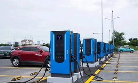 V-Green của tỉ phú Phạm Nhật Vượng đầu tư 10.000 tỉ đồng làm 99 "siêu trạm sạc" trên cả nước