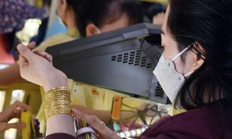 Giá vàng hôm nay, 19-3: Vàng thế giới giảm sâu 183 USD