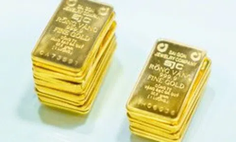 Giá vàng miếng SJC giảm 9 triệu đồng; bạc, chứng khoán cũng lao dốc