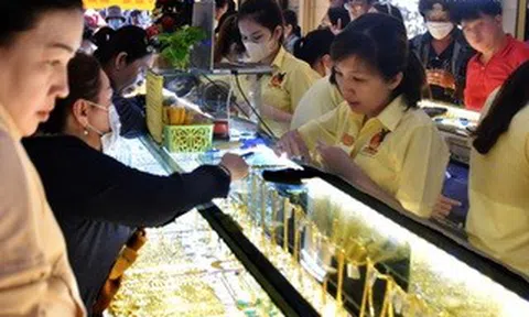 Giá vàng hôm nay, 26-3: Biến động rất mạnh