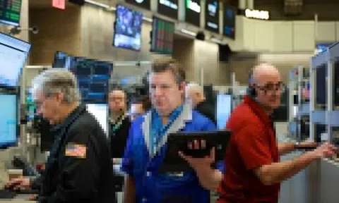 Chứng khoán Mỹ tăng ngược sau một câu nói của ông Trump