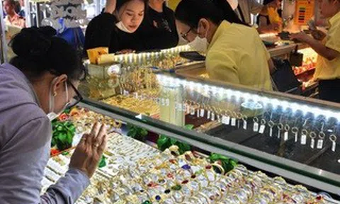 Giá vàng hôm nay, 31-3: Tiếp tục biến động