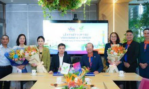 Công ty của ông Phạm Nhật Vượng "bắt tay" một ngân hàng Việt Nam biến khuôn viên thành trạm sạc, tủ đổi pin xe điện