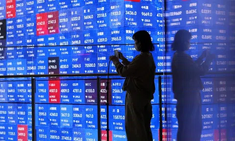 Chứng khoán châu Á 'dậy sóng' chỉ sau một thông báo của ông Trump