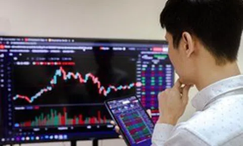 Mặt bằng lãi suất hạ nhiệt, chuyên gia chỉ ra 2 tác động chính tới chứng khoán