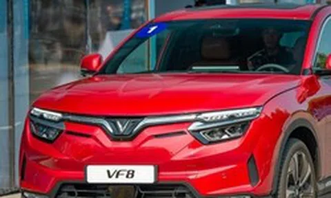 Đề xuất miễn lệ phí trước bạ cho ô tô điện đến hết năm 2030