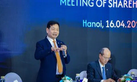 Ông Trương Gia Bình: Mong cổ đông thông cảm vì giá cổ phiếu xuống sâu, FPT thực sự đang "tái sinh"