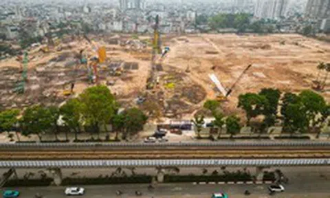 Sau khi di dời nhà máy, dự án tại “đất vàng” giữa trung tâm Thủ đô lập tức trở thành đại công trường