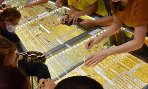 Giá vàng hôm nay, 22-4: Đảo chiều giảm mạnh