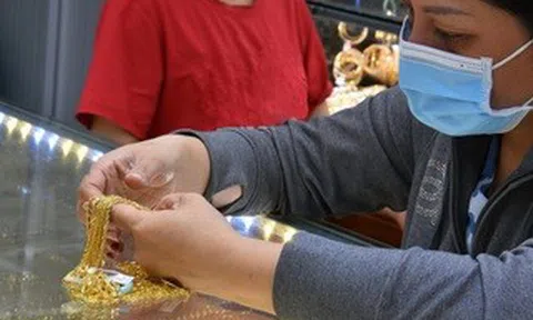 Giá vàng hôm nay, 24-4: Tiếp tục lao dốc