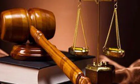 Xử phạt Đại Trường Thành Holdings, Smart Dragon