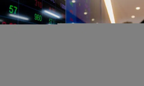 Chứng khoán bước vào giai đoạn quan trọng