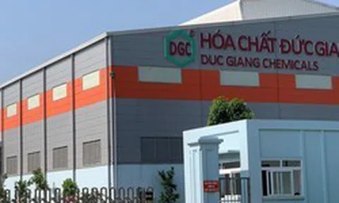 Hóa chất Đức Giang báo lãi giảm 49% quý đầu năm