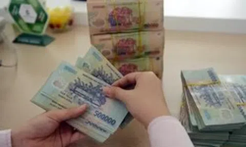 Bộ Tài chính thông tin việc không cấm trả lương trên 5 triệu bằng tiền mặt