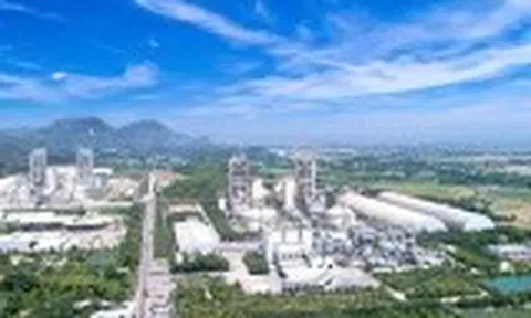 Công ty Xi măng Long Sơn chào mừng ngày Giải phóng miền Nam 30/4 và Quốc tế Lao động 1/5