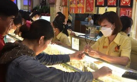 Giá vàng hôm nay 19-5: Tăng mạnh trở lại