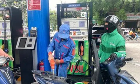 Thứ trưởng Bộ Công Thương nói lý do không bán song song xăng khoáng RON 95 cùng với E10