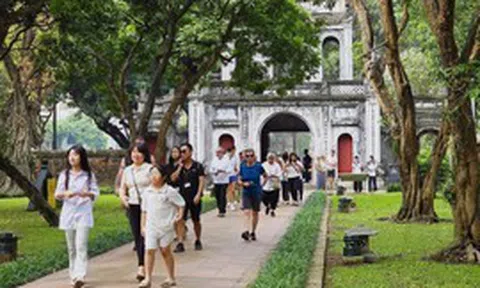 Tin cực vui: Ngay tháng sau, Hà Nội sẽ chi gần 2.000 tỷ đồng thực hiện một chính sách vượt trội, gần 9 triệu người dân Thủ đô trực tiếp hưởng lợi