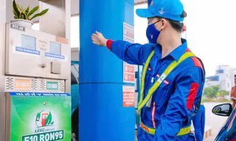 Doanh nghiệp nói chi phí tăng khi bán xăng E10: Bộ Công thương sẽ tính toán giá ra sao?