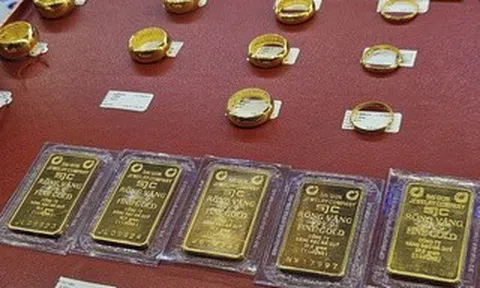 Chiều 8-6, giá vàng rớt gần 3 triệu đồng/lượng, bạc thủng mốc 70 triệu đồng/kg