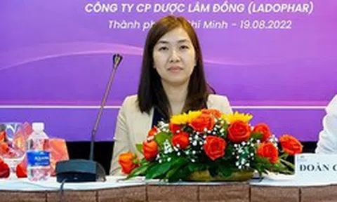 Đang làm Tổng Giám đốc bất ngờ bị sa thải, người phụ nữ đòi bồi thường 2 tỷ, toà phán quyết ra sao?