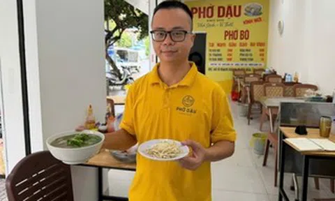 Chủ quán phở "triệu view" xông xáo khởi nghiệp