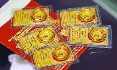 Sáng 19/6: Giá vàng nhẫn trơn, vàng miếng lao dốc