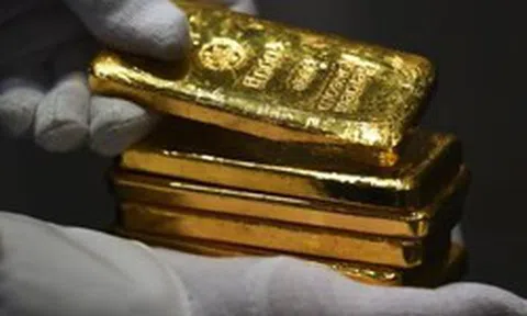 Quỹ vàng lớn nhất thế giới âm thầm xuống tiền "bắt đáy", gom chục tấn trong ba phiên