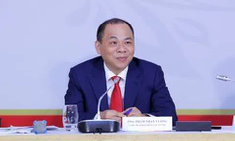 Ngân hàng chi 6,8 tỷ thưởng nhân viên dịp tỷ phú Phạm Nhật Vượng là cổ đông mới