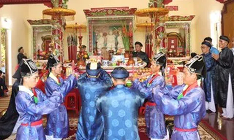 Phát huy giá trị di sản nghề yến sào Khánh Hòa