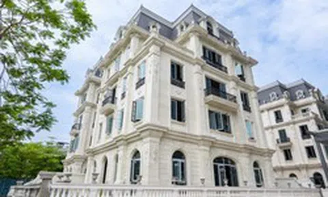Cận cảnh BST dinh thự siêu sang giữa Ciputra: diện tích sàn cả ngàn m2, sổ đỏ trao tay ngay khi nhận nhà