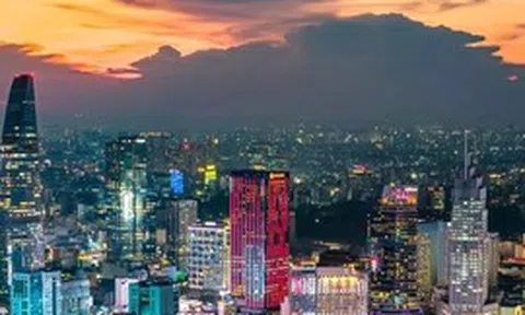 Sau cột mốc thu nhập trung bình cao của Việt Nam