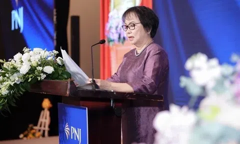 Cổ phiếu PNJ đảo chiều ngoạn mục